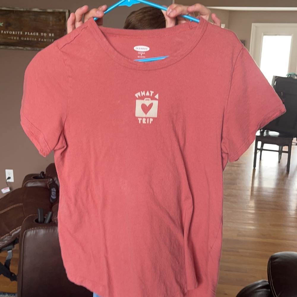 Lot of ladies medium shirts. Most from Old Navy - Picture 7 of 7